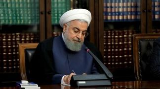 در تماس تلفنی با استانداران قم و گیلان؛ رییس جمهوری دستورات لازم برای مدیریت بیماری کرونا را صادر کرد