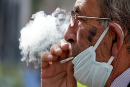 آیا کرونا از دود سیگار افراد مبتلا به سایرین منتقل می‌شود؟