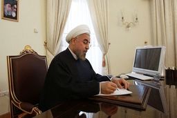 تولید و توزیع ماسک در دسترس عموم، در صدر توجه مسئولان وزارت صمت باشد