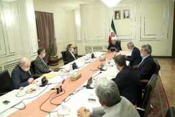 روحانی: باید مردم را برای زندگی فعال با کرونا آموزش داد