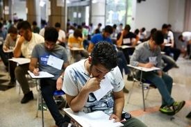 پیشنهاد تشکیل هیاتی از دولت و مجلس برای موضوع برگزاری کنکور سراسری