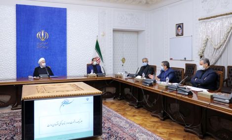 روحانی: اجازه نمیدهیم تکانههای اقتصادی توسعه کشور را تحت تأثیر قرار دهد