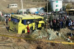 اولین عکس از دانشجویان کشته شده در تصادف اتوبوس