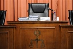 جزییات دادگاه وزیر کار احمدی نژادو مدیر عامل سابق بانک سرمایه
