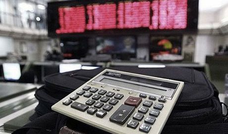 ۵۰ میلیون سهامدار درگیر مافیای حقوقی‌ها نباید باشند