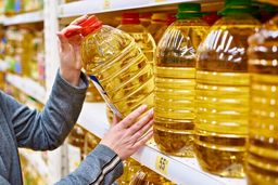 حل مشکل تامین روغن مایع از هفته آینده / زمزمه تغییر نرخ ارز تقاضا را بالا برده است