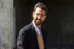 آذری جهرمی: اینترنت به هیچ وجه گران نمی شود