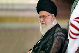 رهبر انقلاب اسلامی با عفو یا تخفیف مجازات تعدادی از محکومان موافقت کرد