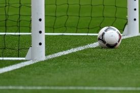 فیفا از قوانین جدیدش رونمایی کرد/ فوتبال به شکل والیبال و فوتسال!