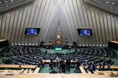 بررسی صلاحیت وزیر پیشنهادی کار/ نظر موافقان و مخالفان