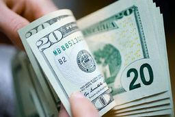 افزایش نرخ دلار ویورو روز شنبه