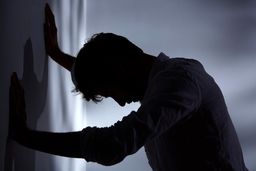 مردان وقتی به «آخر خط» می رسند درخواست کمک می کنند/چرایی سکوت مردان در برابر خشونت خانگی