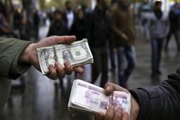 فروش دلار قفل شد
