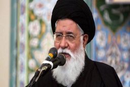 علم الهدی: در این انقلاب هر لحظه با یک پیروزی که مرتبط با انقلاب است مواجه می شویم
