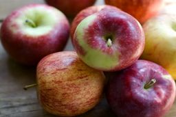 ۱۰ خوردنی مفید برای کنترل قند خون