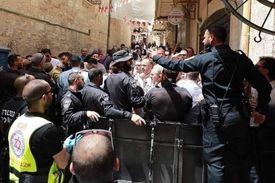 جلوگیری از ورود مسیحیان به بیت المقدس توسط نظامیان صهیونیست
