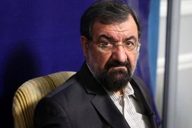 علی بهادری تغییر [محسن رضایی] در کمیسیون اقتصادی دولت با درخواست خودش انجام شد