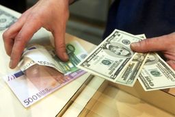 دلار وارد کانال ۲۶ تومانی شد