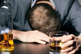 فوتی های مشروبات الکلی دست سازدر بندرعباس به ۸نفررسید