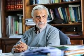 اینکه یک رئیس‌جمهور وعده گرانی بدهد از عجایب است