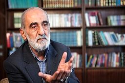 تحلیل حسین شریعتمداری از دلیل حمایت رهبرانقلاب از روسیه در جنگ اوکراین