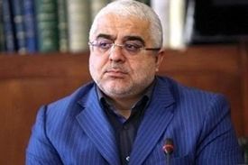وزیر بهداشت دستور ساخت مسجد می‌دهد، رئیس بانک مرکزی دستور حجاب!