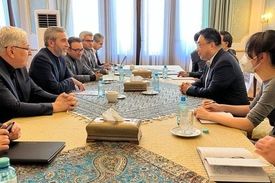 رایزنی هیأت‌ های مذاکره کننده ایران و چین در وین