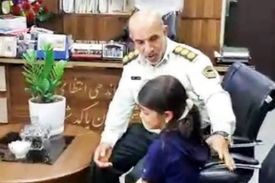 حرکت باورنکردنی زن و مرد جوان | مأموران پلیس فرشته نجات یکتا کوچولو شدند