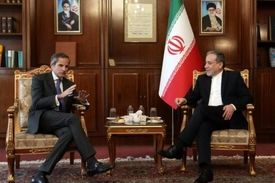 عراقچی: ایران به گام غیرفنی اروپا پاسخ مناسب می‌دهد