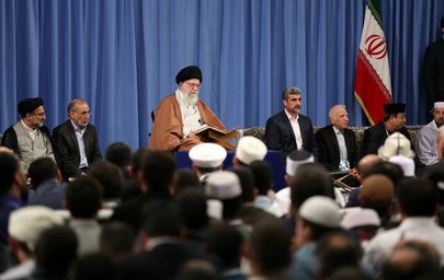 دیدار شرکت‌کنندگان در مسابقات بین‌المللی قرآن با رهبر انقلاب