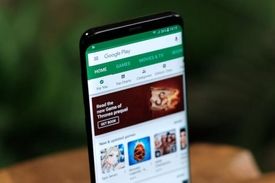 این دو اپلیکیشن را از گوشی خود حذف کنید