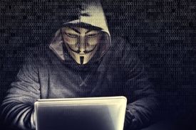 دستگیری کلاهبردار فضای مجازی