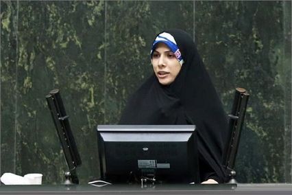 عضو کمیسیون اقتصادی مجلس: بیم قطع معاملات بانکی ایران با جهان می‌رود