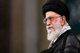 در پی شهادت سردار پرافتخار اسلام حاج قاسم سلیمانی و شهدای همراه او به‌ویژه مجاهد بزرگ اسلام جناب آقای ابومهدی المهندس رهبر انقلاب پیامی خطاب به ملت ایران صادر کردند.
