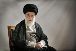 پیام رهبر انقلاب در پی مشکلات ناشی از بارندگی‌های اخیر: دستگاه‌های دولتی ومجموعه‌های مردمی هرچه بیشتربه یاری مردم بشتابند