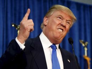 ترامپ: آقایان پادشاه، دیکتاتور و کوفتی، هزینه حفاظت خود را بدهید