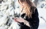 روش صحیح استفاده از گوشی در زمستان